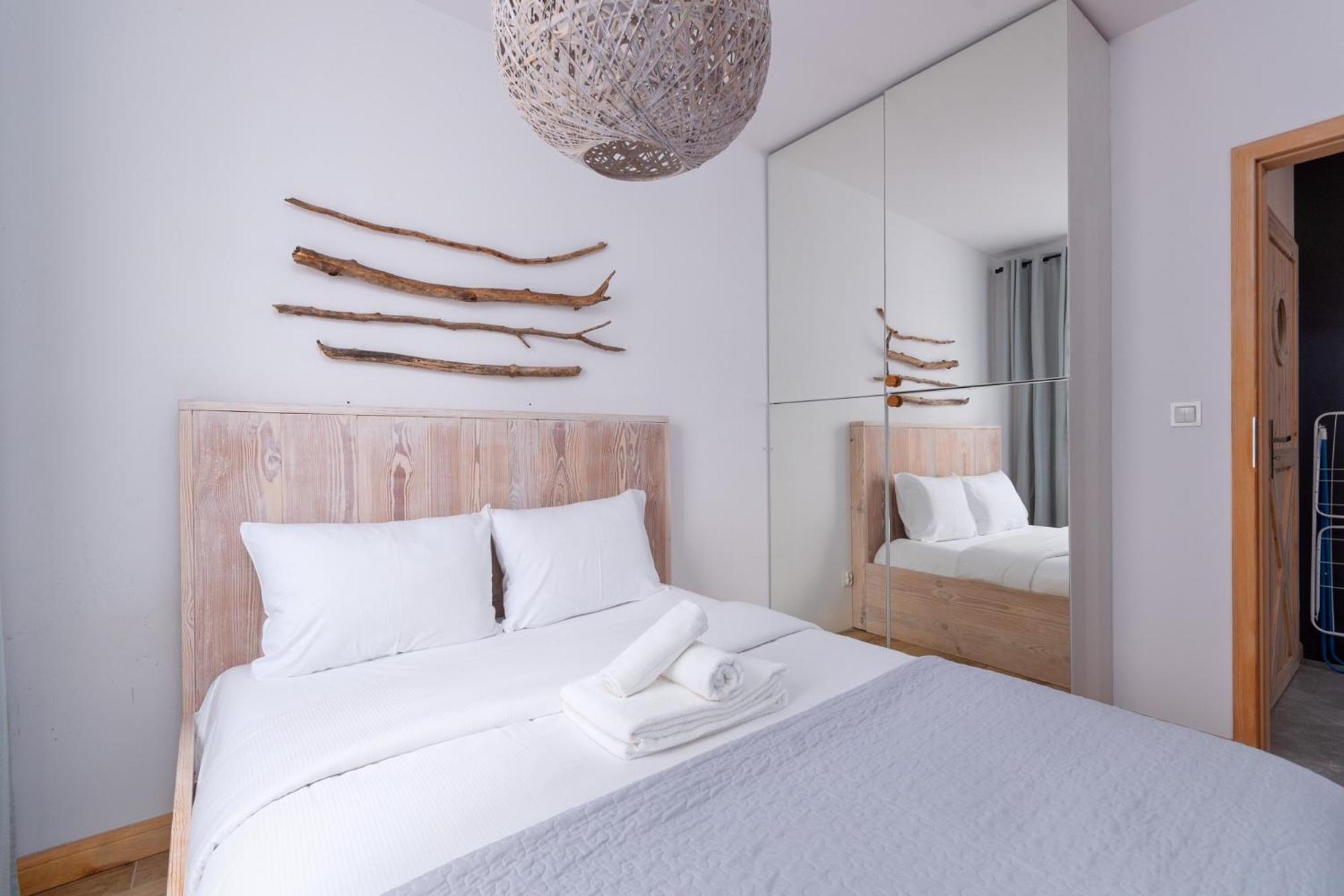 Paryski Zakatek Cosy Apartment ヴロツワフ エクステリア 写真